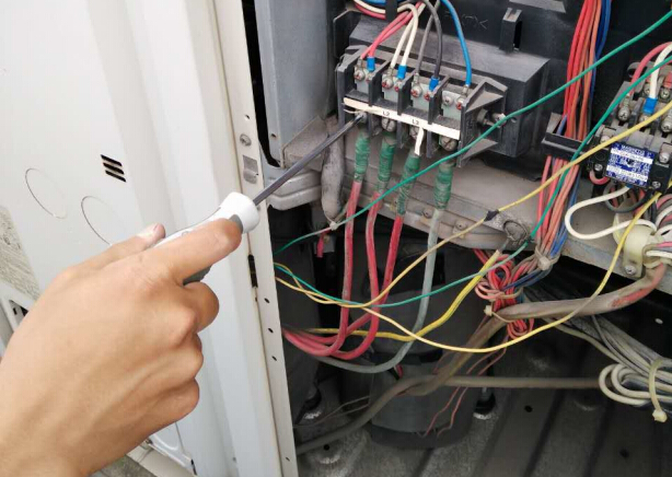 ������{���B(y��ng)�z�y